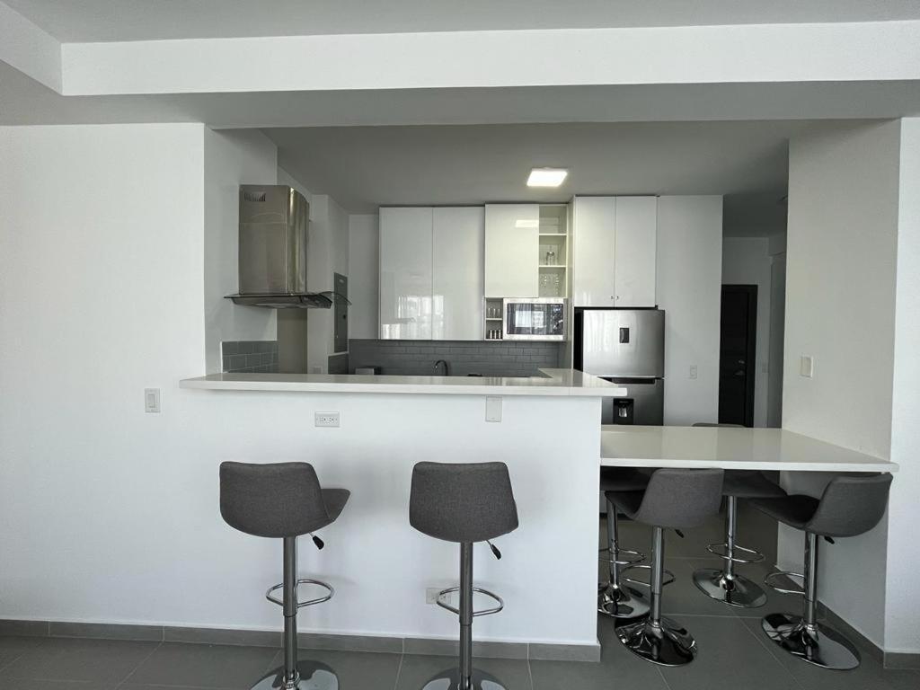 Apartment Signature Point Bella Vista, Sea View 2 Br
