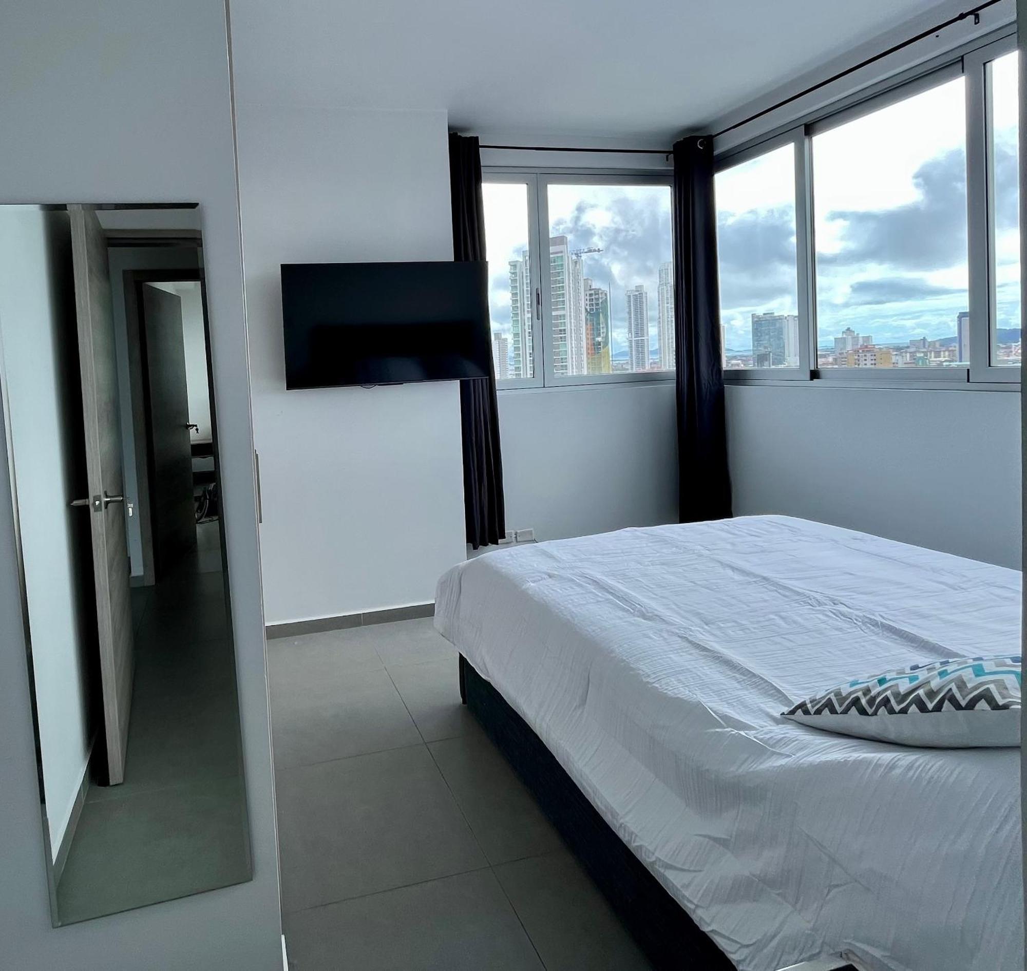 Apartment Signature Point Bella Vista, Sea View 2 Br *